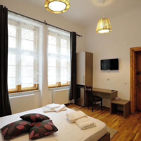 Dinicu Residence - Central Location 布拉索夫 外观 照片